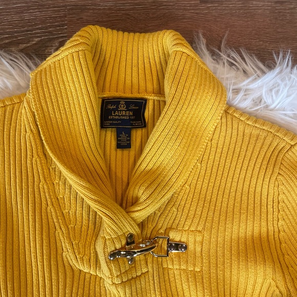 ~ Ralph Lauren Ribbed Yellow Sweater~ Gold Clasp ~ L - Picture 4 of 6